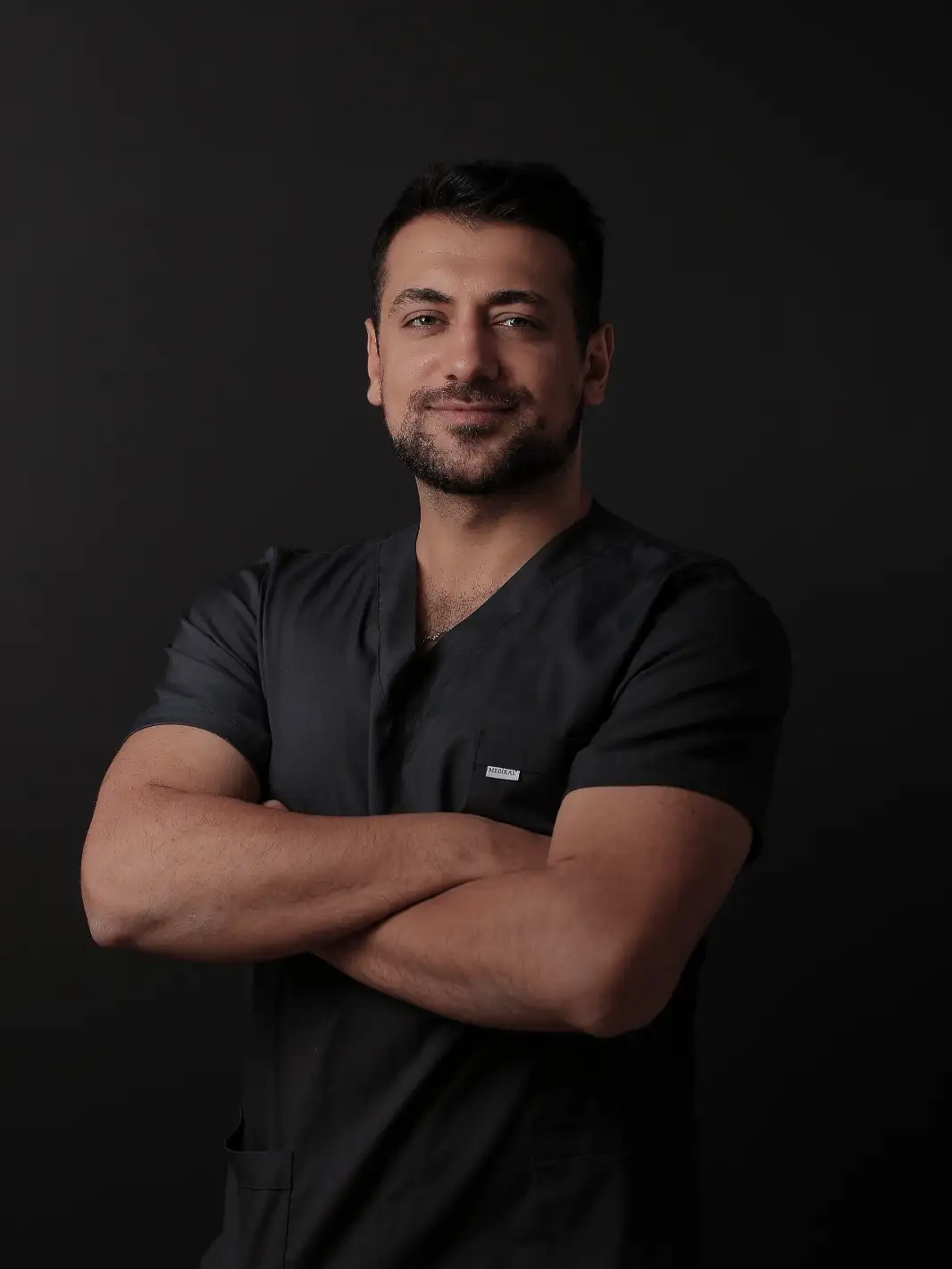 R Smile Dental Clinic diş hekimi, İstanbul'da güvenilir diş tedavi uzmanı